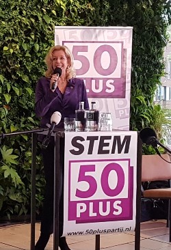 Liane den Haan 250
